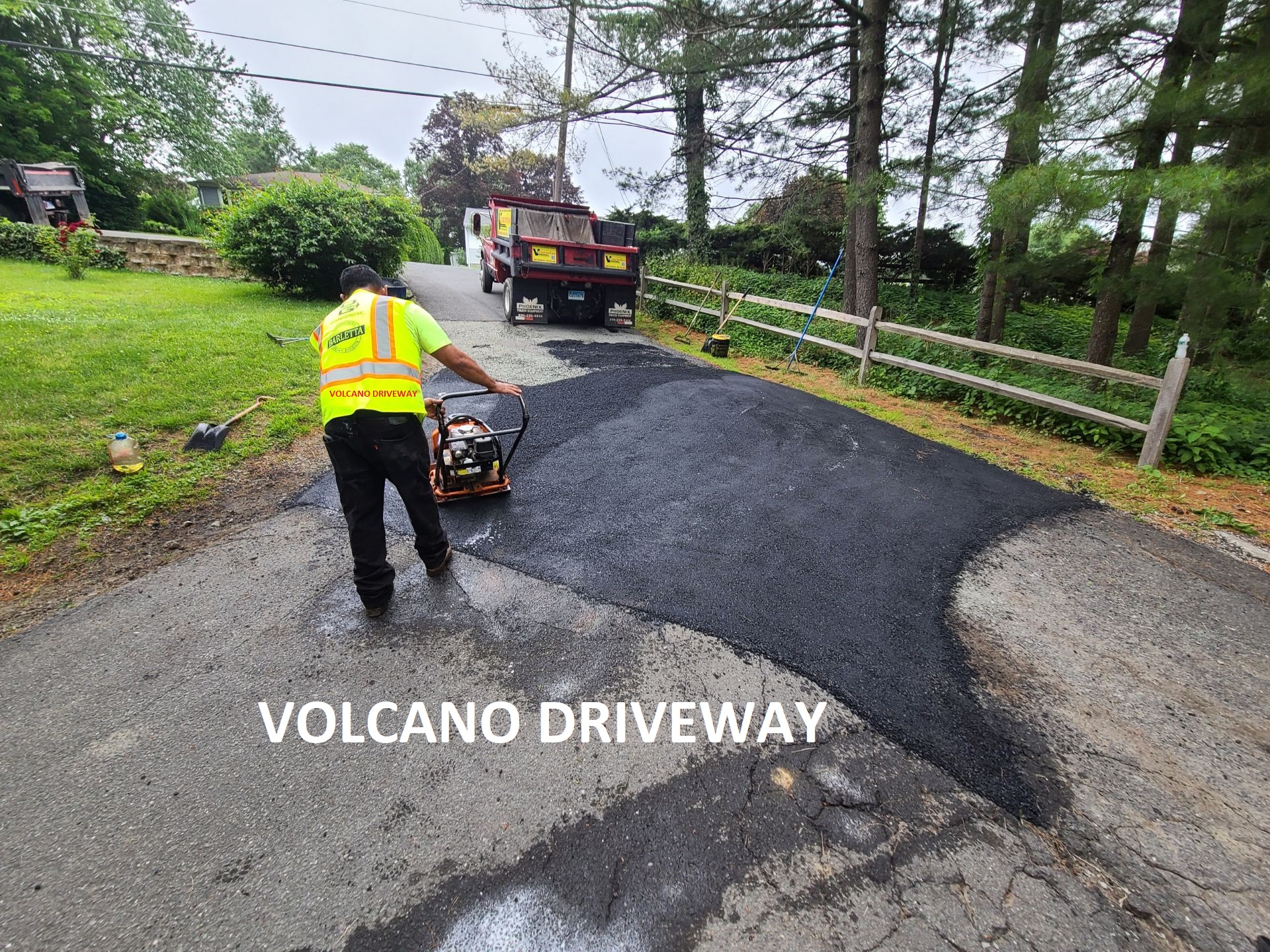 VOLCANO DRIVEWAY