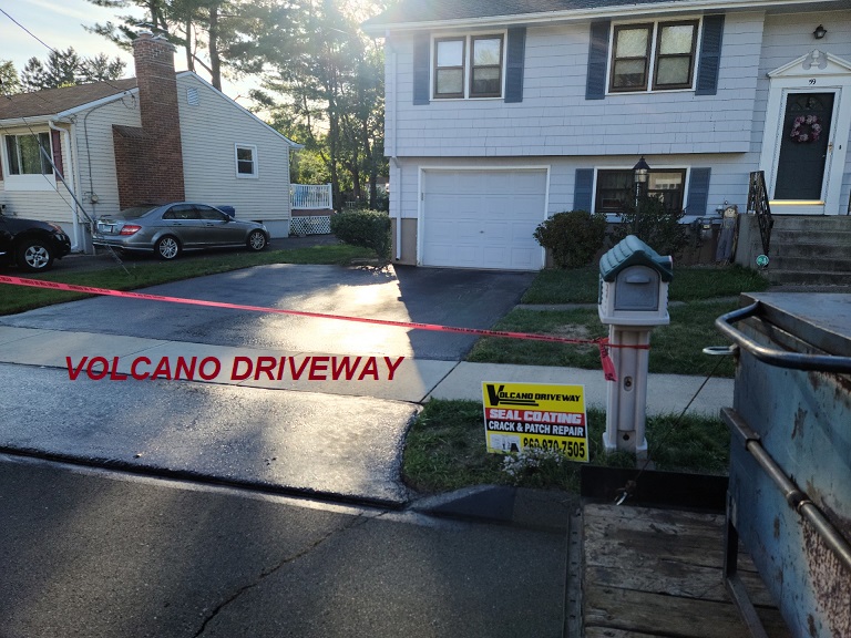 VOLCANO DRIVEWAY