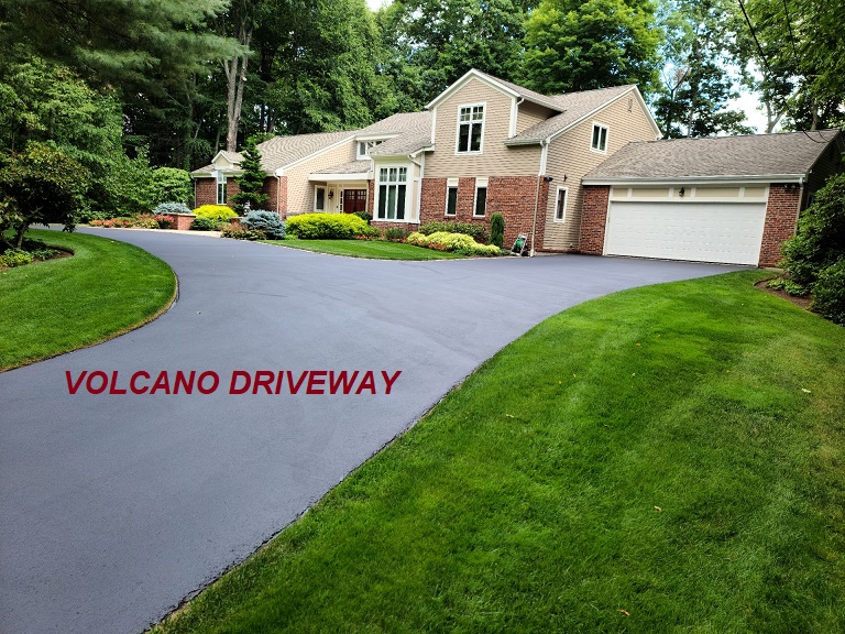 VOLCANO DRIVEWAY