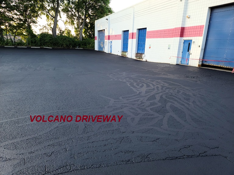 VOLCANO DRIVEWAY
