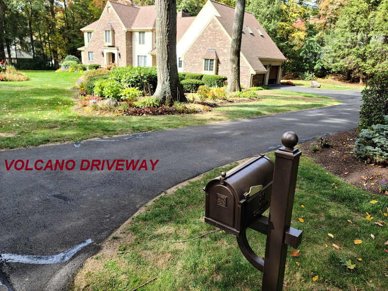 VOLCANO DRIVEWAY